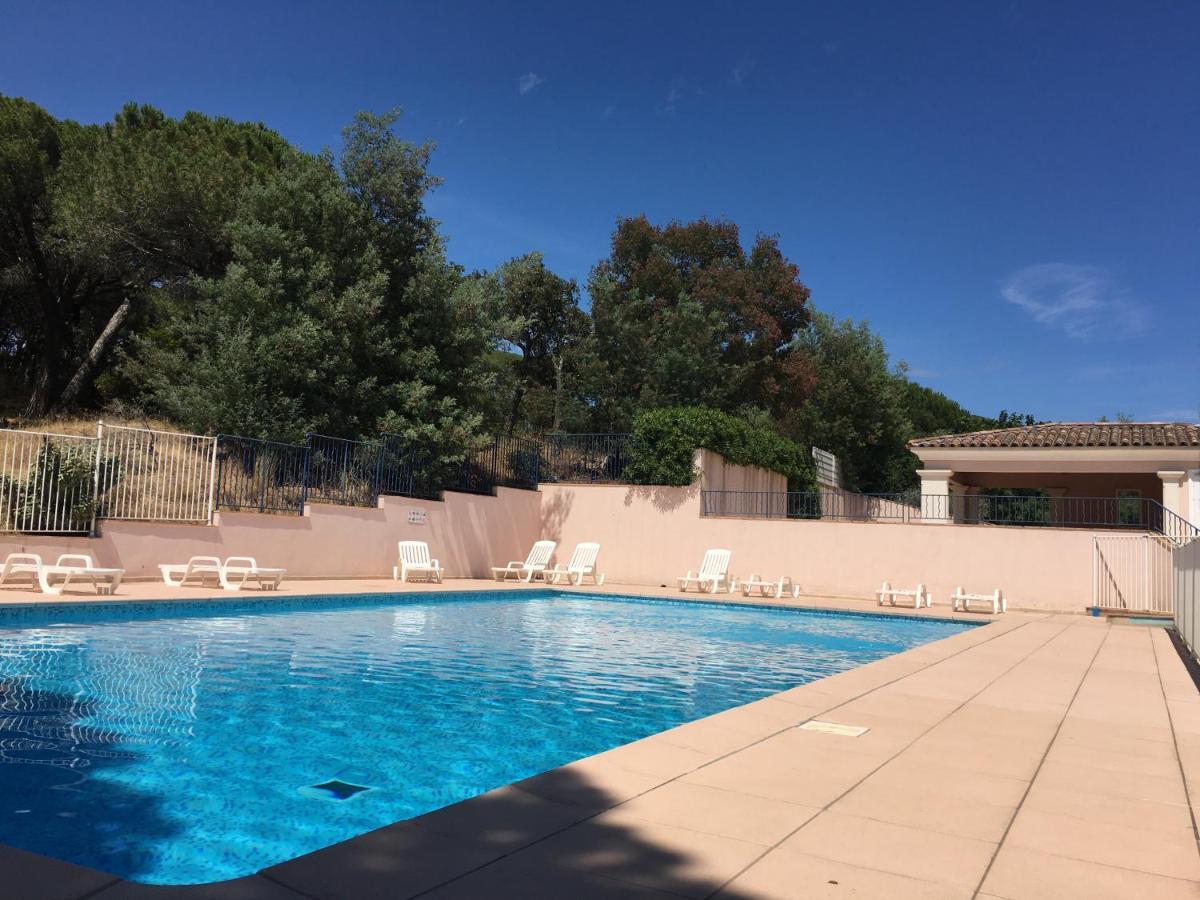 Sainte-Maxime - 3 Bedroom Apartment, Air Conditioned, Outdoor Terrace, Swimming Pool エクステリア 写真