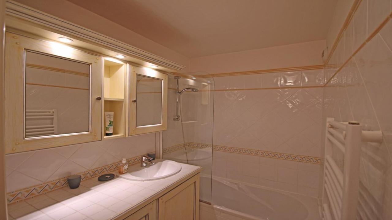 Sainte-Maxime - 3 Bedroom Apartment, Air Conditioned, Outdoor Terrace, Swimming Pool エクステリア 写真